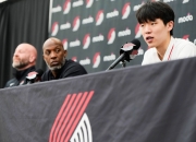 开云APP-开拓者队主帅终被解雇，球队寻找新人才的简单介绍