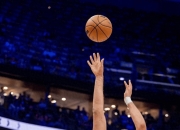 开云体育-鹈鹕强势波兰男篮，约基奇三分雨点燃全场的简单介绍