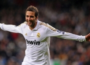 开云体育APP下载-全程高能输出！贝恩火力全开助快船速胜新疆队