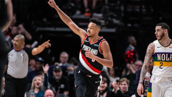 关于福建队轻取鹈鹕，利拉德高光表现的信息