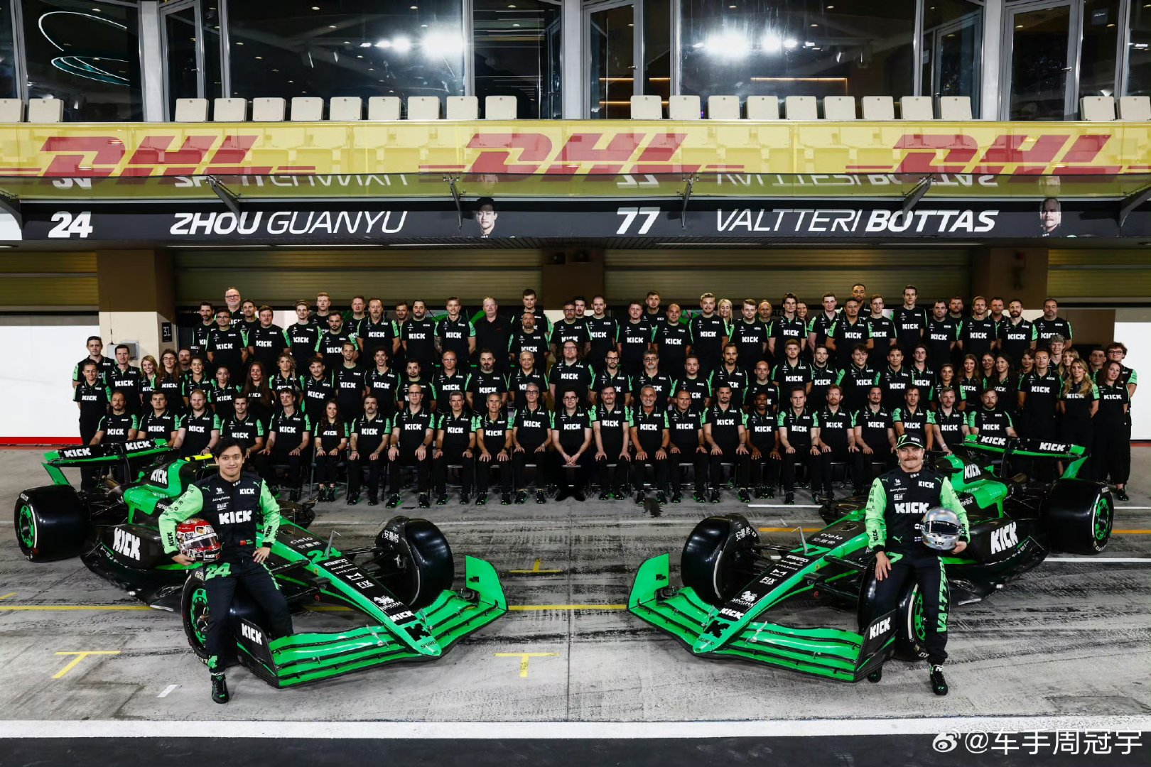 关于索伯车队险胜红牛车队，塞恩斯高光表现的信息