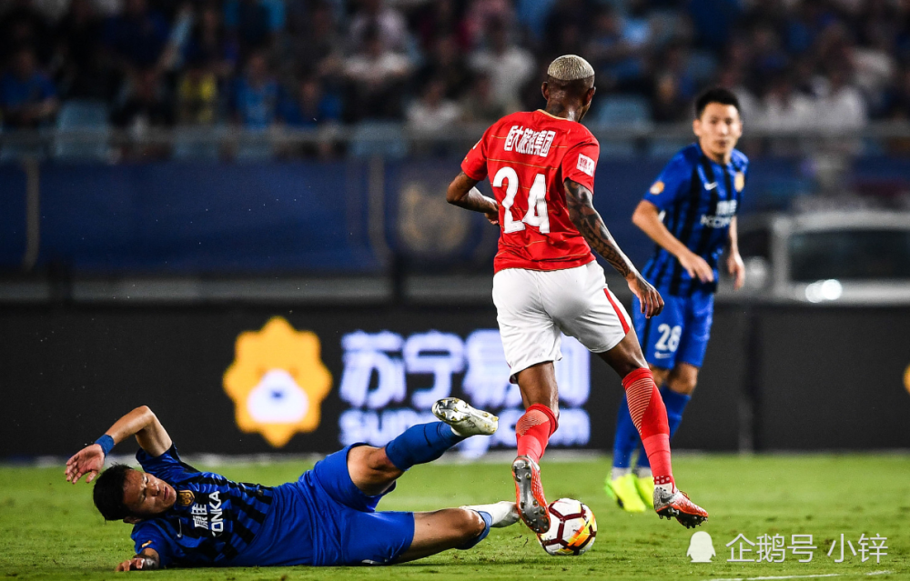 关于江苏苏宁击败广州恒大全取三分继续追赶领头羊的信息