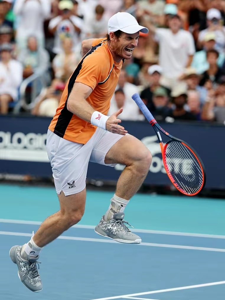 法国网球队鏖战英国网球队，穆雷打破历史纪录