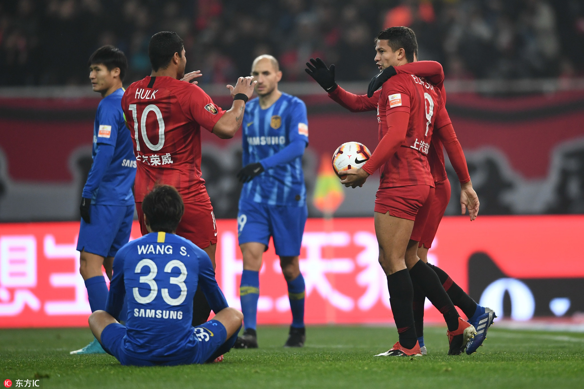 关于上港热情攻势，士气高昂披荆斩棘的信息