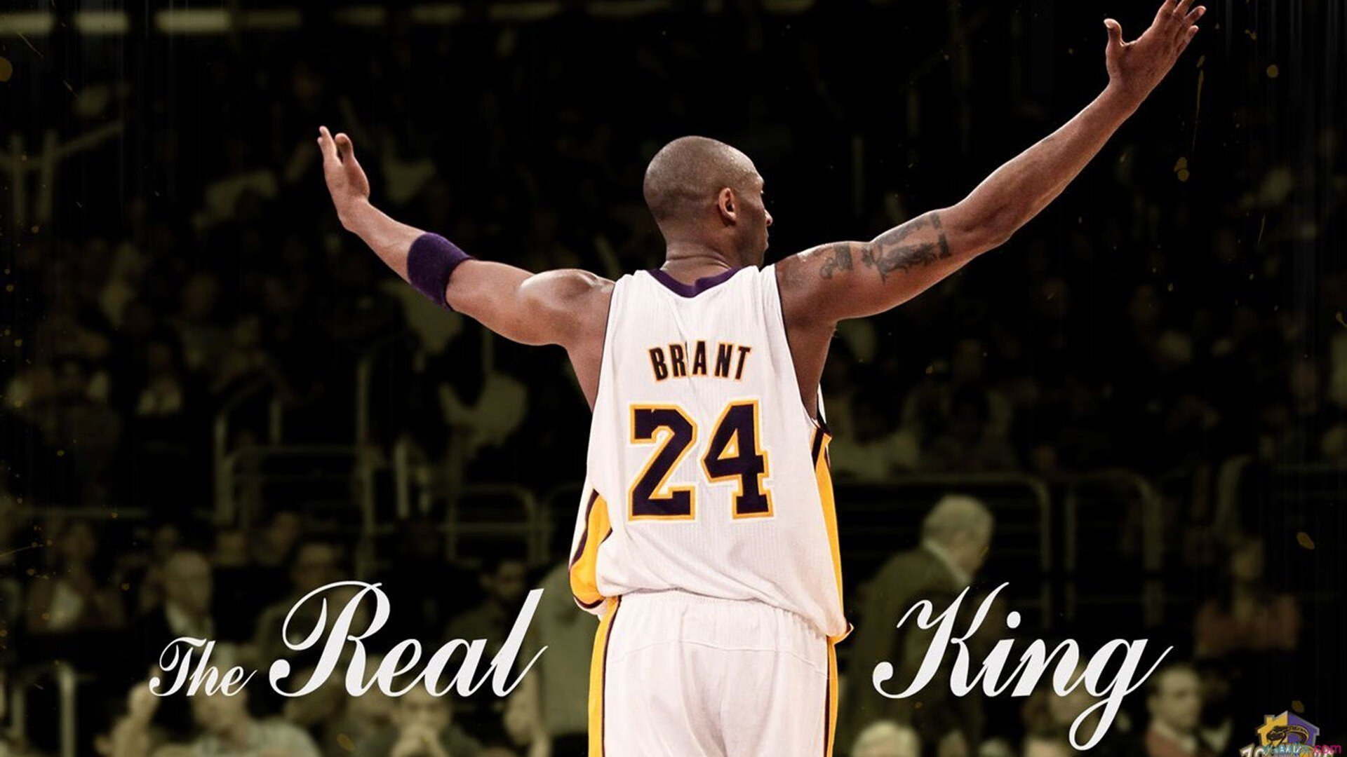 德甲争冠战之夜，C罗关键进球定乾坤