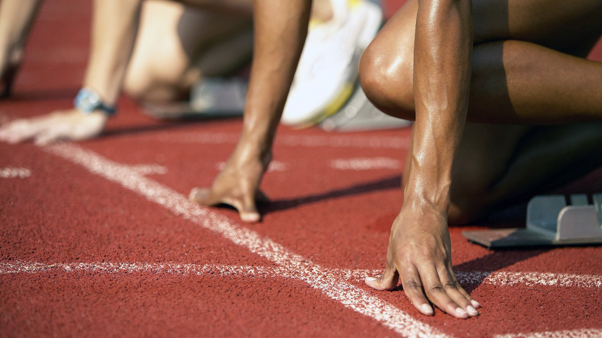 黄鸭组合点燃赛场，中国队以压倒性优势战胜印度队