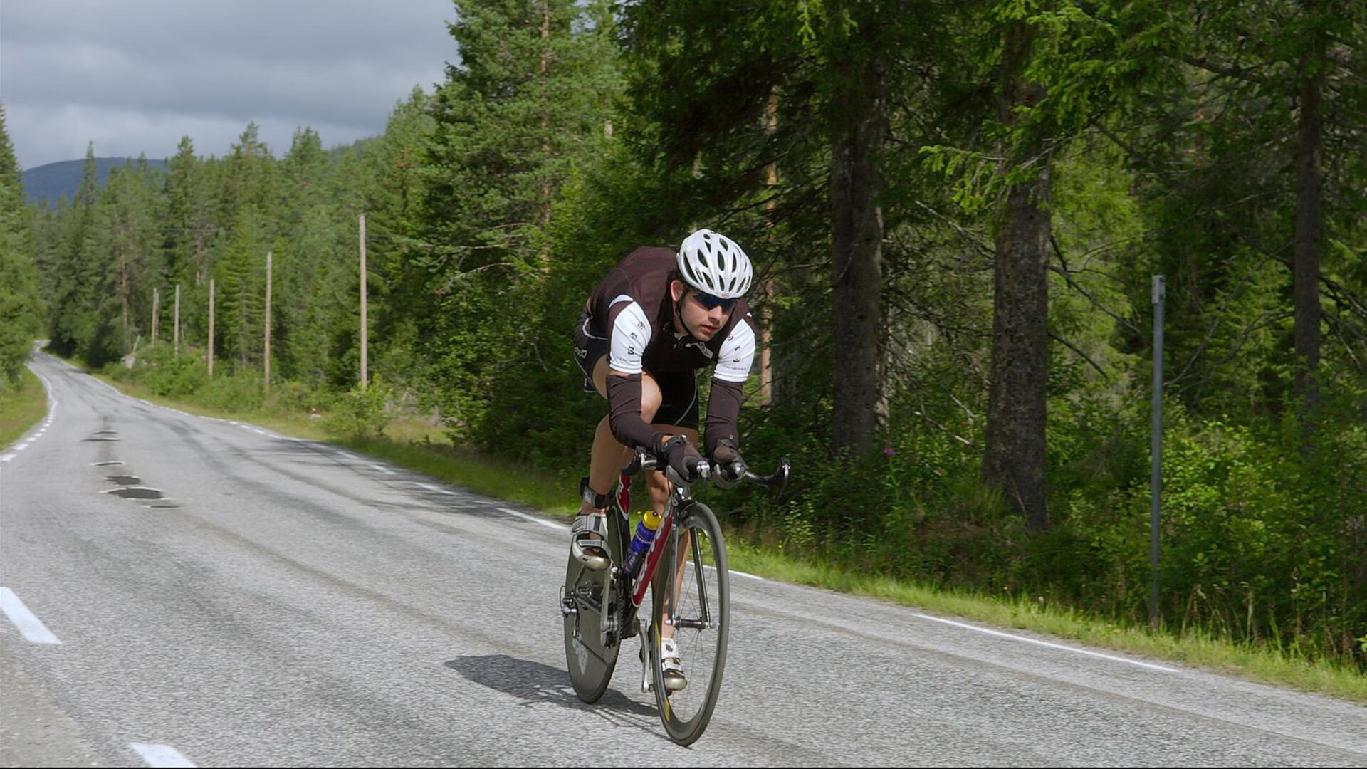 战术铁幕与关键先生，里昂全面压制墨西哥，基米希一锤定音
